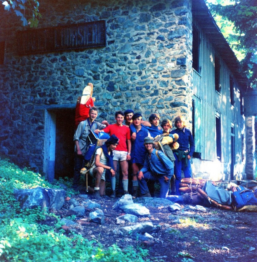 1972 ACER Camp StThéo Belledonne Gpe Refuge Oursiere caba (4) sm